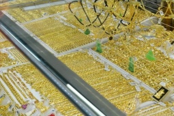 Kinh doanh - Giá vàng hôm nay 12/3: Tiếp tục tăng "nóng"