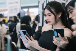 Thời trang Hi-tech - Samsung vẫn là bá chủ phân khúc smartphone màn hình gập nhưng đang bị hãng này đe dọa