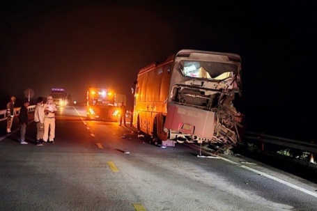 Cao tốc Cam Lộ - La Sơn liên tiếp xảy ra tai nạn