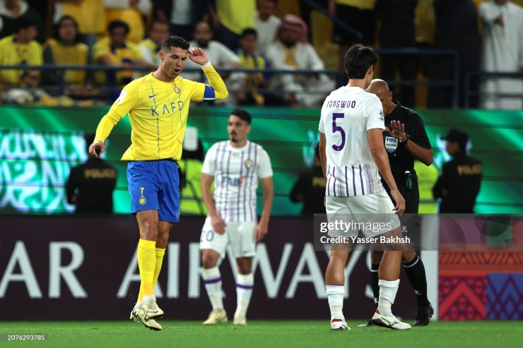 Ronaldo lập công, Al Nassr rượt đuổi tỷ số nghẹt thở sau 120 phút