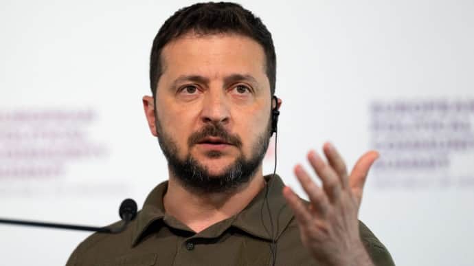 Tổng thống Ukraine Volodymyr Zelensky nói Ukraine đã chặn đà tiến công của Nga.