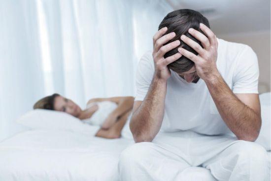 Tình trạng xuất tinh sớm có thể khiến nam giới né tránh chuyện quan hệ tình dục.