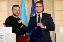 Ông Zelensky phản hồi về khả năng binh sĩ NATO tới Ukraine