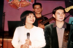 Đời sống Showbiz - "Tứ đại thiên vương" Đoan Trường kể thời đi bưng bê, bán quần áo ngoài chợ