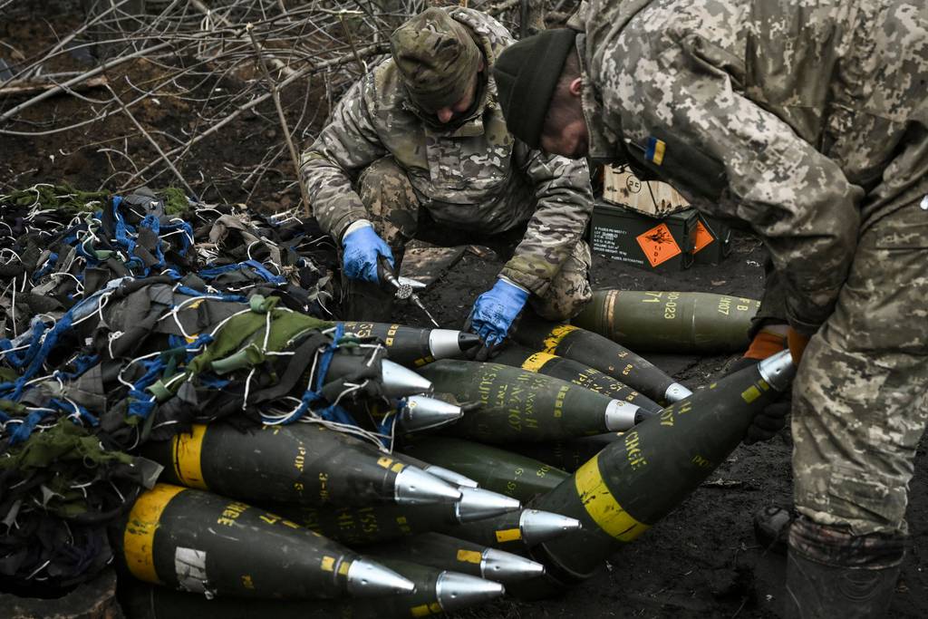 Ukraine phụ thuộc hoàn toàn vào nguồn cung đạn pháo cỡ 155mm từ Mỹ và phương Tây.