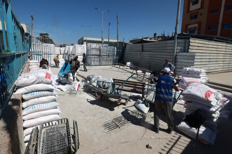 Trung tâm phân phối lương thực của Liên Hợp Quốc tại TP Rafah (nam Gaza). Ảnh: AFP