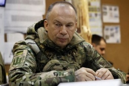 Thế giới - Tổng Tư lệnh Ukraine nói khác với ông Zelensky về tình hình ở tiền tuyến