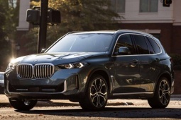 Bộ đôi BMW X5 và X7 bị triệu hồi vị lỗi túi khí