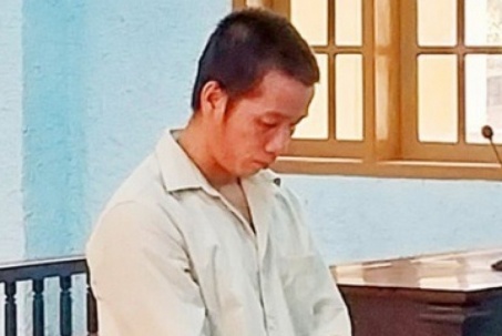 Cha dượng nhiều lần hiếp dâm con riêng của vợ lãnh án 20 năm tù