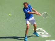 Thể thao - Medvedev chơi chiến thuật &quot;độc lạ&quot;, Dimitrov bất lực ở Indian Wells