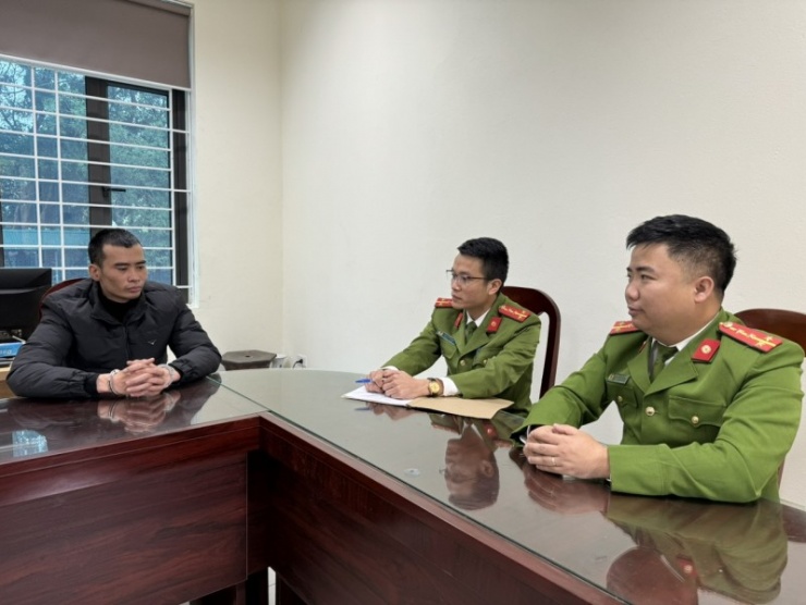 Đối tượng Nguyễn Văn Hùng khai nhận hành vi phạm tội.