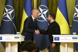 NATO "can dự" vào xung đột ở Ukraine và viễn cảnh khó lường