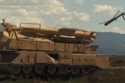 Thế giới - Công ty Mỹ công bố video UAV tự sát đâm trúng mục tiêu mô phỏng hệ thống phòng không Nga