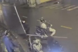 Pháp luật - Bắt nhóm cướp dùng phóng lợn uy hiếp người đi đường tại Hà Nội