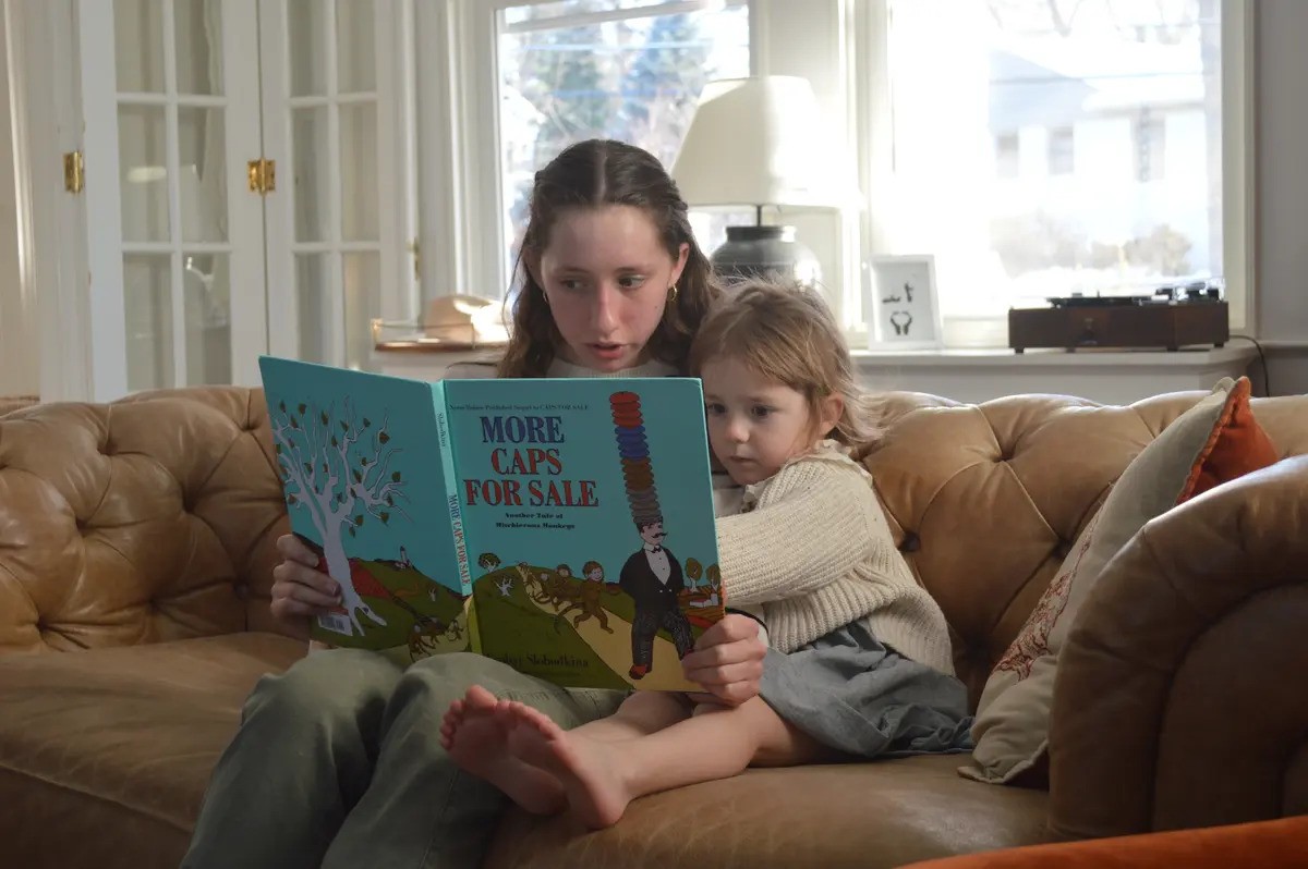 Cặp vợ chồng cải tạo “phòng học không công nghệ” cho 8 đứa con - 4