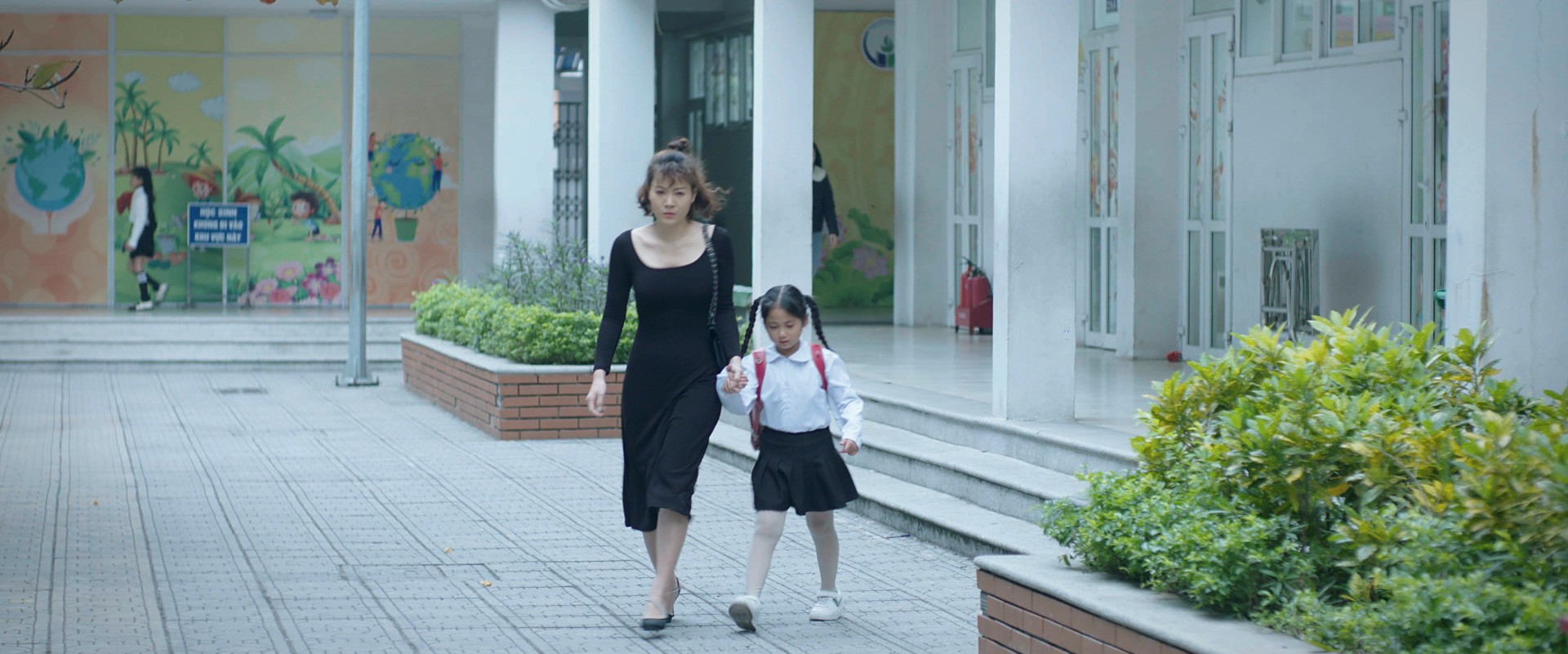 Thanh Hương trong vai Khanh của phim "Người một nhà" lên sóng tối thứ 5, 6 hàng tuần trên VTV3 từ ngày 28/3
