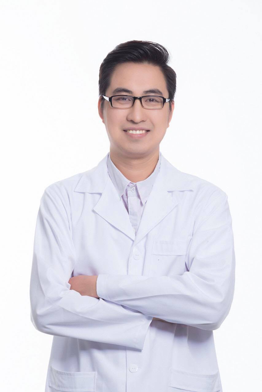 Thạc sĩ, Bác sĩ thẩm mỹ Phạm Tiến Mạnh: Khát khao làm đẹp để thay đổi cuộc đời con người - 1