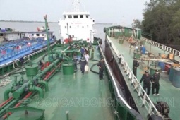 Pháp luật - Vụ buôn lậu hơn 200 triệu lít xăng: Công an kêu gọi các đội tượng ra đầu thú