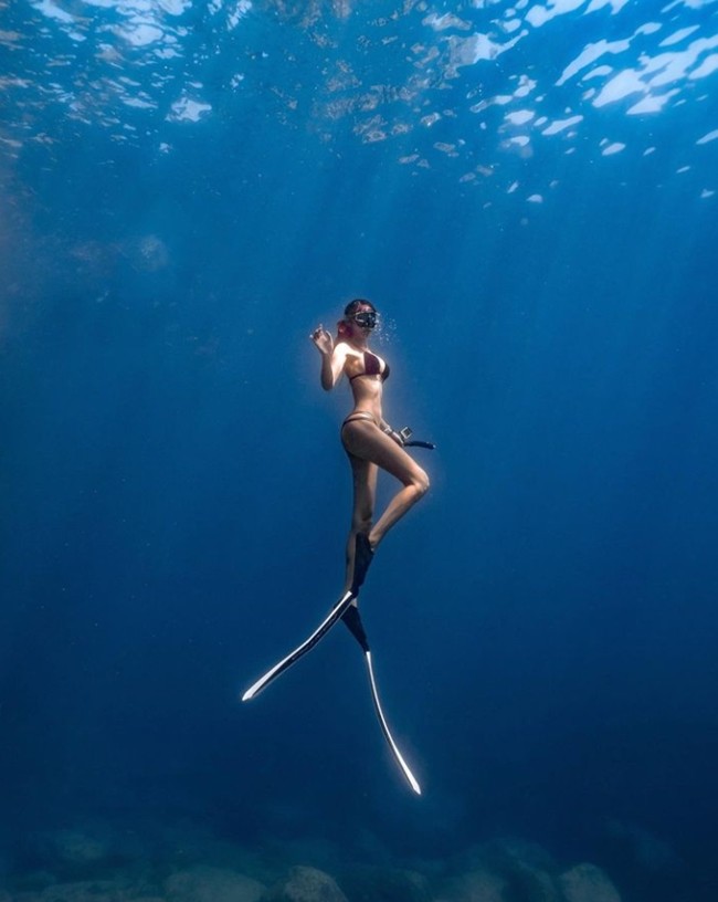 Cô chủ shop mảnh mai hơn người mẫu dù ăn uống thả phanh - 6