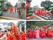 Hà Nội: Xem kiệu 'bay' giữa đường phố, nửa đêm mới về đến đình