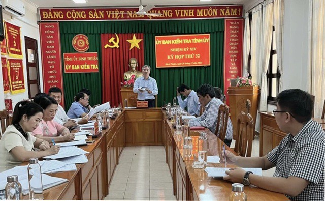 Ủy ban Kiểm tra Tỉnh ủy Bình Thuận xem xét, quyết định thi hành kỷ luật các tổ chức, cá nhân vi phạm liên quan đến các gói thầu AIC