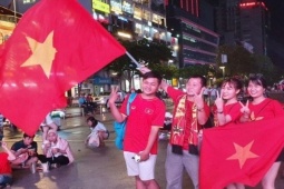 Tin tức trong ngày - Hạn chế xe trên đường Nguyễn Huệ để phục vụ CĐV xem trận Indonesia - Việt Nam