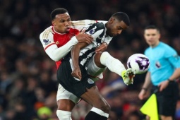Bóng đá - Arsenal sắp đón tiền đạo giá 60 triệu bảng, tận dụng vụ Newcastle bị dọa trừ điểm