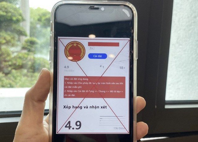 Cho bạn mượn điện thoại, thanh niên Hà Nội mất tiền trong tài khoản- Ảnh 1.
