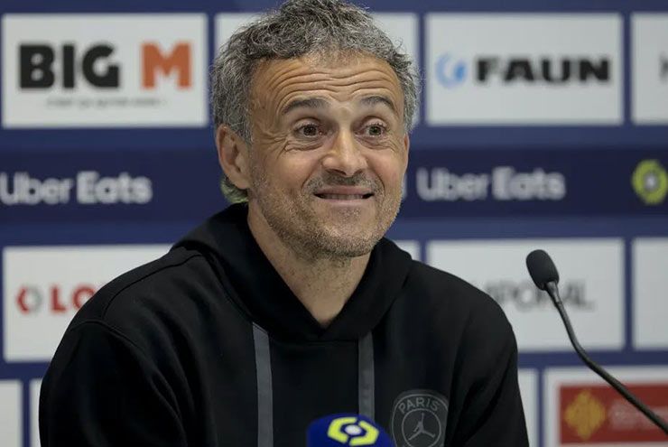 PSG của HLV Luis Enrique sẽ gặp Barcelona ở tứ kết Champions League