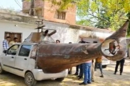 Thế giới - Người đàn ông đầu tư hơn 70 triệu biến ô tô thành "trực thăng" và cái kết