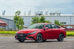 Giá xe Hyundai Elantra niêm yết và lăn bánh tháng 3/2024, rẻ nhất 599 triệu đồng