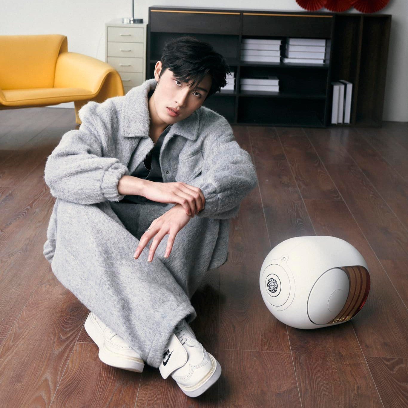 Về lý do hủy show, Wren Evans không nói cụ thể mà chỉ đề cập chung chung "vì lí do bất khả kháng, không thể rời Việt Nam trong khoảng thời gian này". 