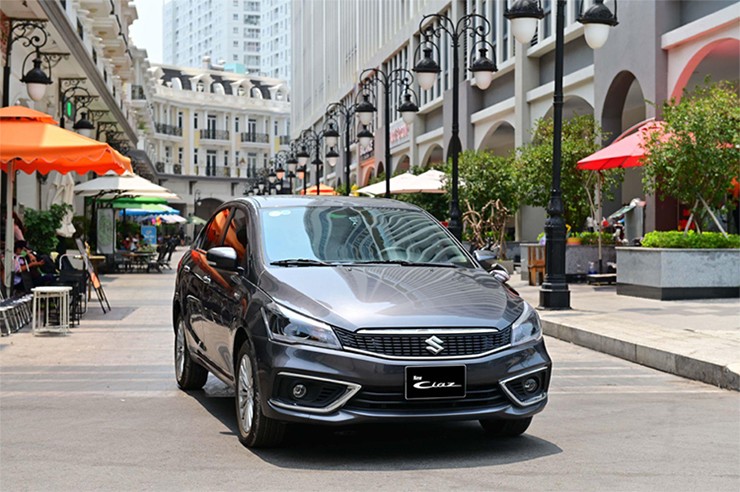 Giá xe Suzuki Ciaz tháng 3/2024, lăn bánh từ 591 triệu đồng - 1