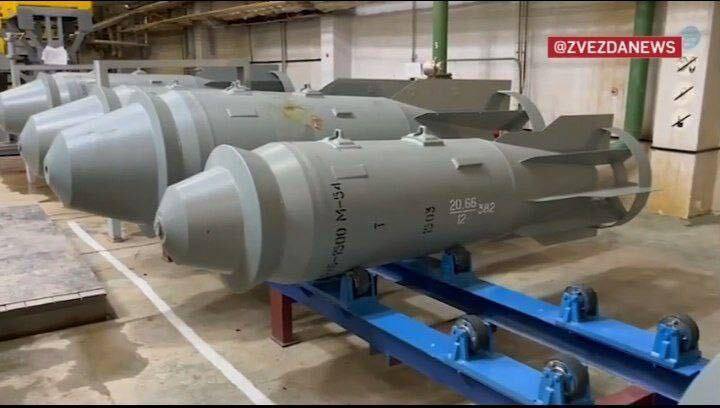 Bom FAB-3000 và FAB-1500 được Nga đẩy mạnh sản xuất.