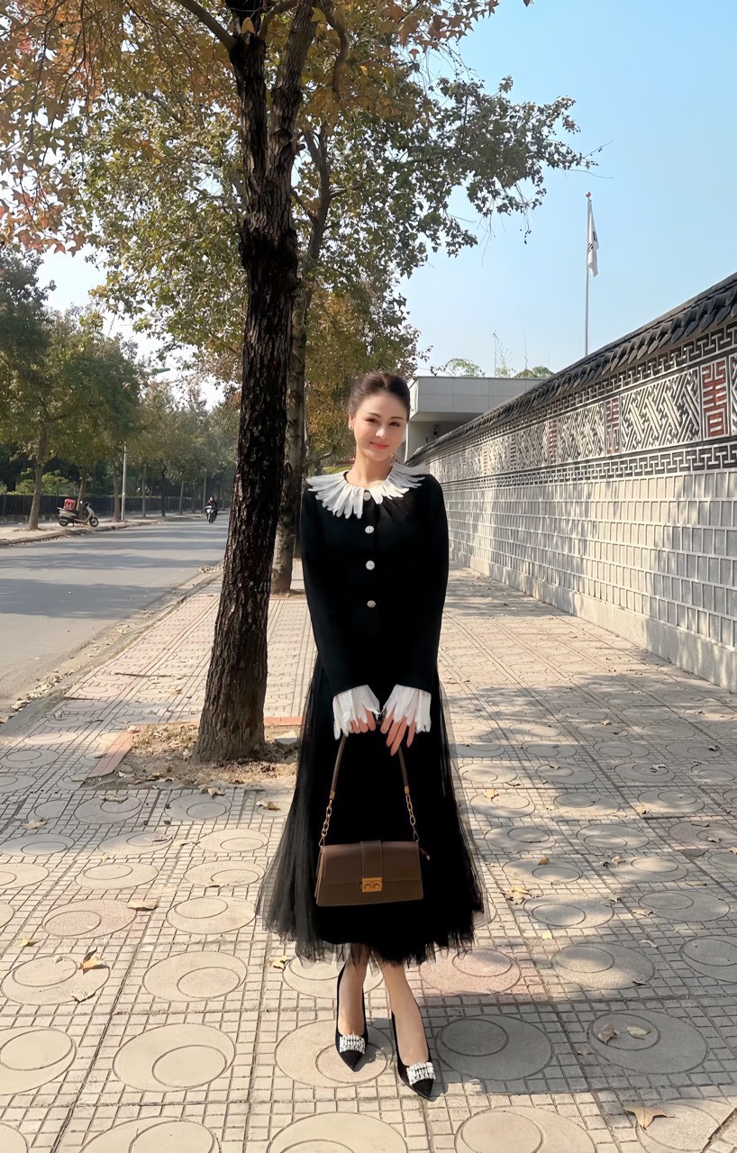 Stylist chọn trang phục cho Hồng Diễm, Thu Trang phim "Trạm cứu hộ trái tim" ra sao? - 4