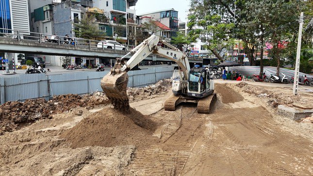 Nút giao Chùa Bộc - Thái Hà ra sao sau hơn 1 năm thi công mở rộng? - 7