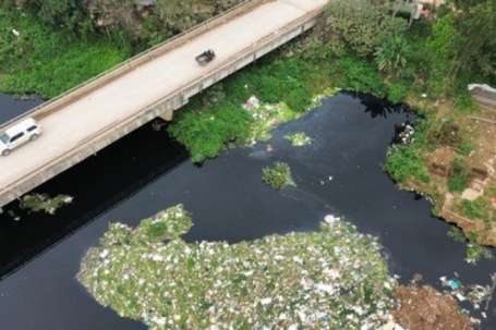 Cận cảnh sông Nhuệ ô nhiễm vừa được Bộ Nông nghiệp nêu giải pháp hồi sinh