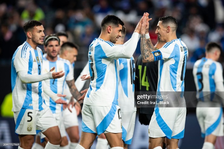 Argentina thắng dễ El Salvador