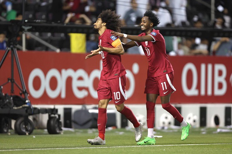 Qatar đang thể hiện sức mạnh vượt trội ở bảng A