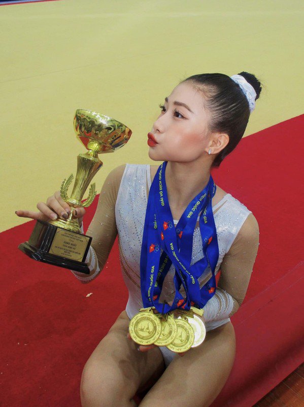 Hot girl TDDC Phạm Như Phương diện bikini, khoe đường cong “bốc lửa” - 7