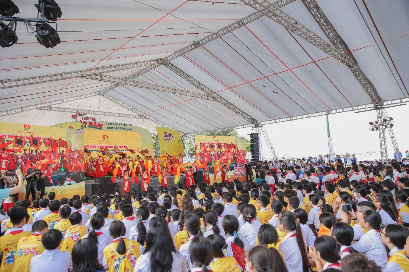 LOF MALTO - Triệu bước nhảy tạo nên kỷ lục đồng diễn sân trường Việt Nam - 4