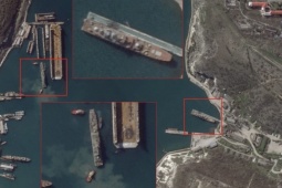 Thế giới - Ukraine nói đánh trúng hai tàu đổ bộ Nga ở Crimea, ảnh vệ tinh cho thấy điều ngược lại?