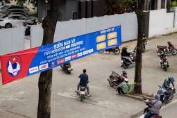 Thị trường - Tiêu dùng - Vé trận Việt Nam - Indonesia ế ẩm, phe vé “méo mặt”