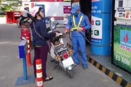 Thị trường - Tiêu dùng - Giá xăng dầu hôm nay 27/3: Tiếp tục tăng mạnh