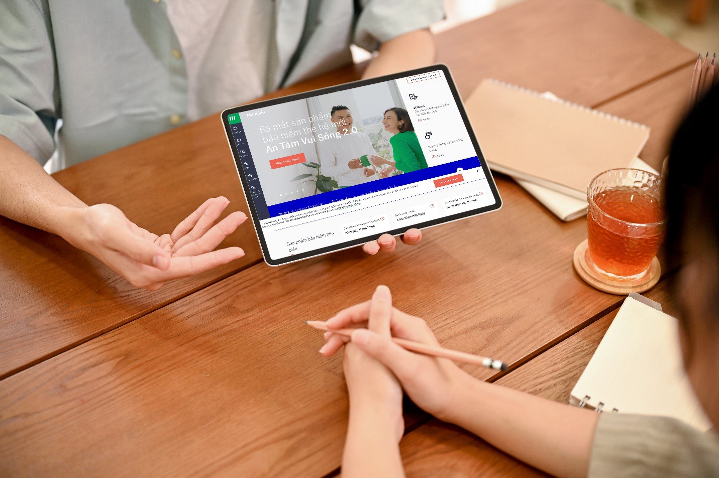 Đánh dấu 25 năm thành lập, Manulife Việt Nam tung sản phẩm mới với cam kết hoàn phí - 1