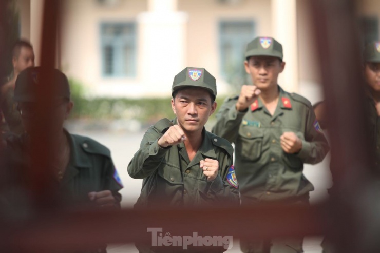 Đợt huấn luyện có 268 học viên là lực lượng 113 bán chuyên trách cán bộ Phòng Cảnh sát quản lý hành chính về trật tự xã hội Công an tỉnh Bình Dương phổ biến nhiều chuyên đề.