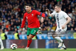 Bóng đá - Kết quả bóng đá Slovenia - Bồ Đào Nha: Ronaldo tái xuất, thảm họa phòng ngự (Giao hữu)