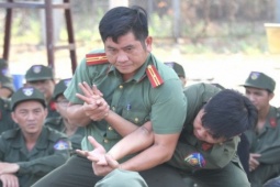 Tin tức trong ngày - Xem lực lượng 113 bán chuyên trách chỉ có ở Bình Dương tập luyện