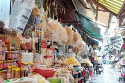 Thị trường - Tiêu dùng - Khách mua hàng ở chợ truyền thống ngày càng giảm, vì sao?