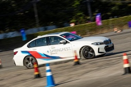 Trải nghiệm dàn xế khủng BMW tại sự kiện SpringFest lần đầu được tổ chức